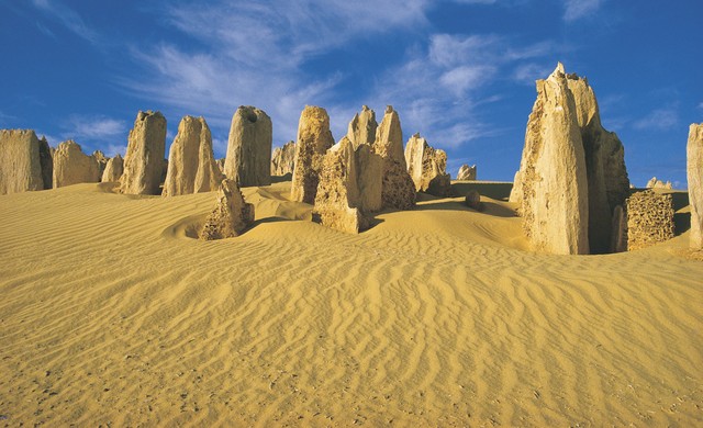 The Pinnacles - Tourism Western Australia