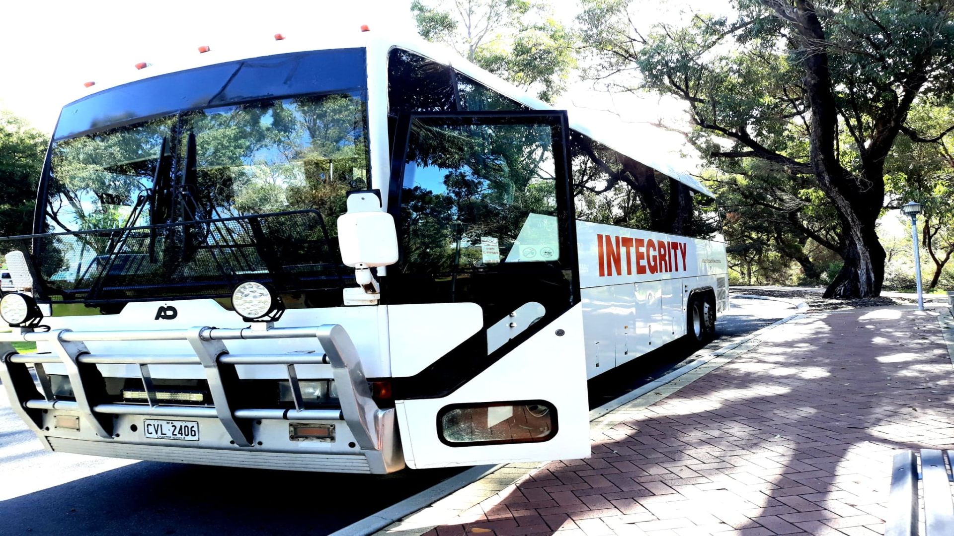 Why would you want to travel by coach in Western Australia
