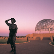 Statue of lady in waiting at the War Memorial in Geraldton